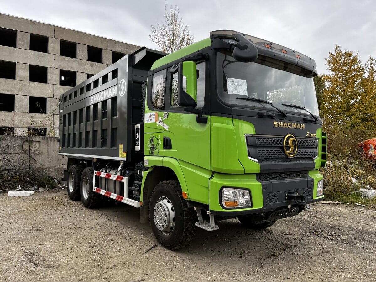 Самосвал Shacman 6X4 X3000 SX32586T384
