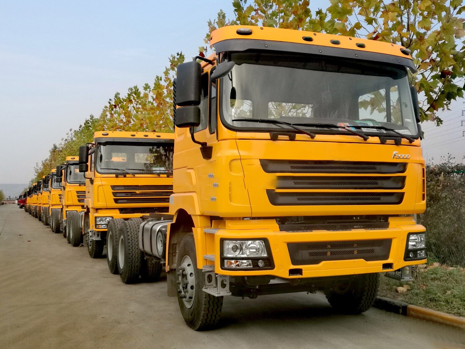 Седельный тягач Shacman F3000 6x4 SX4256NT324